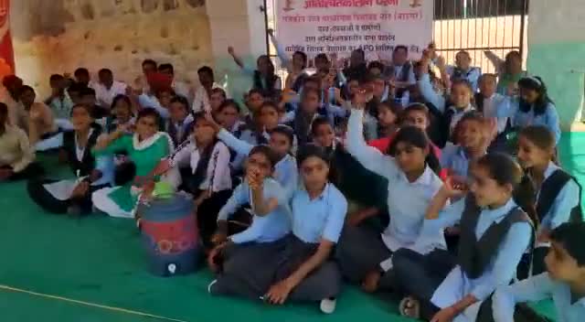 बाड़मेर: राजकीय माध्यमिक विद्यालय नांद के आगे आज लगातार पांसवे दिन भी धरना जारी #अनिश्चितकालीन