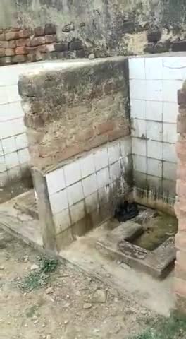 मुंगेर: ##लोहिया स्वछता योजना की खुली पोल##
जमालपुर प्रखंड कार्यालय मे मुत्रालय व शौचालय की स्थिति बद से बदतर #