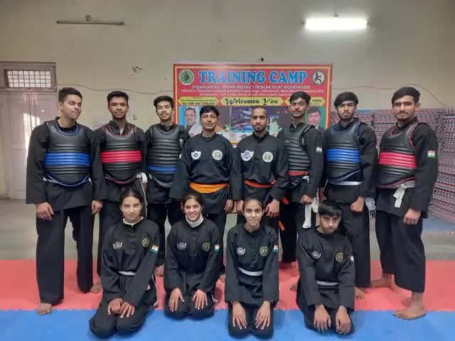 Pencak Silat Training Camp.Org.by:Mandi Distt. Pencak Silat Association.
#joginder_singh_azad #Pencak_Silat_HP