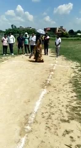 समाजसेवी अलका गर्ग ने किया क्रिकेट प्रतियोगिता का शुभारंभ
#कपिलमनीषगर्ग