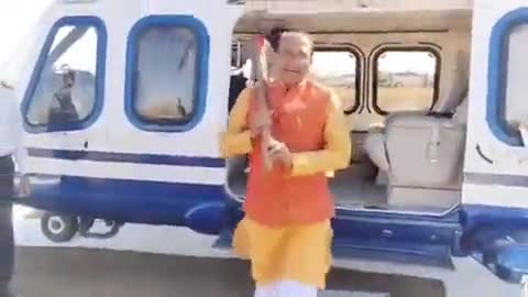 #Jhabua में 'हलमा उत्सव' एवं 'विकास यात्रा' के समापन समारोह में सहभागिता की।  #MPVikasYatra