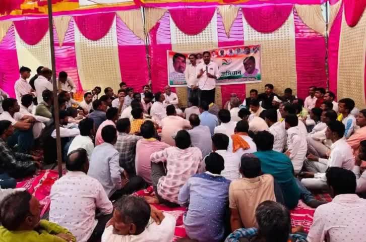 सिलवानी: कांग्रेस जिलाध्यक्ष की मौजूदगी में अनेक ग्रामीण  कांग्रेस में  हुए शमिल ।
#रायसेन #सिलवानी
