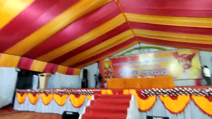 सज गया है दरबार l
जिला निवाड़ी

#bagheswardhamsarkar #जय_रामराजा_सरकार #बागेश्वर
