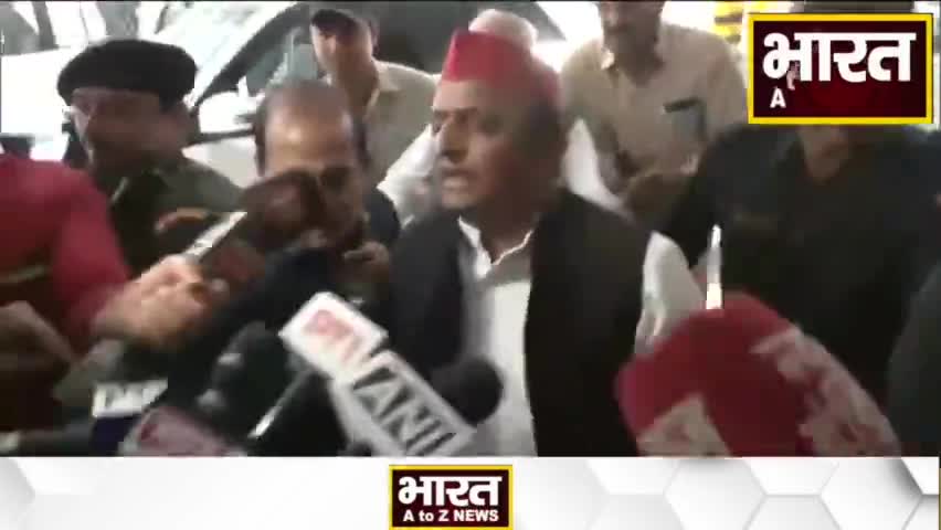 कानपुर: #सदन में पुलिसकर्मियों को मिली सजा पर बोले Akhilesh, कहा-ये परंपरा गलत है !. #akhileshyadav #samajwadiparty