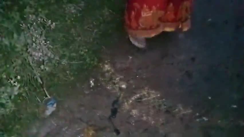 महुआ: #महुआ#लक्ष्मीनारायणपुर पंचायत में बहता विकास की धार, सड़को पर जमा नल जल योजना की पानी। प्रतिनिधि नही ले रही कोई सूद।।