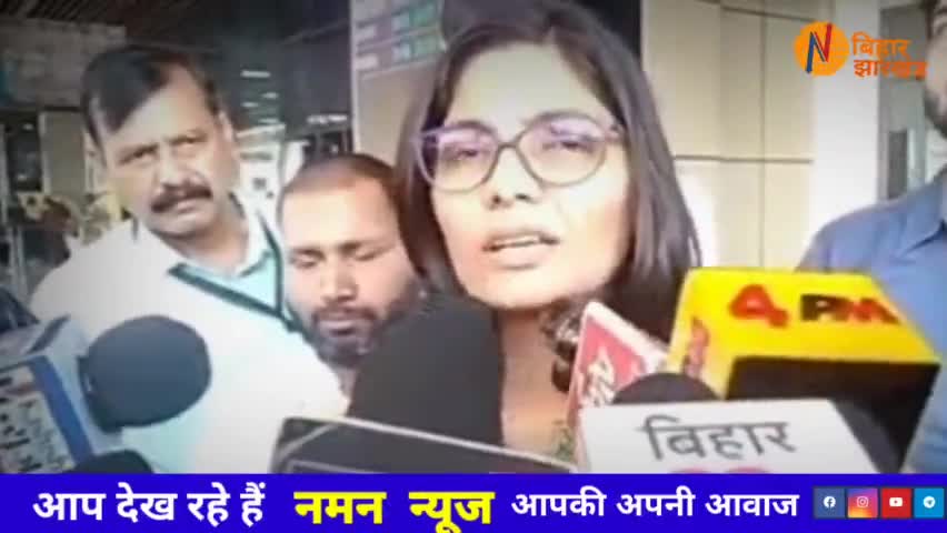 पटना ग्रामीण: नेहा सिंह राठौड़ पहुंची पटना तमिलनाडू के हालत को गाने के माध्यम से दर्शाया.. #nehasinghrathore