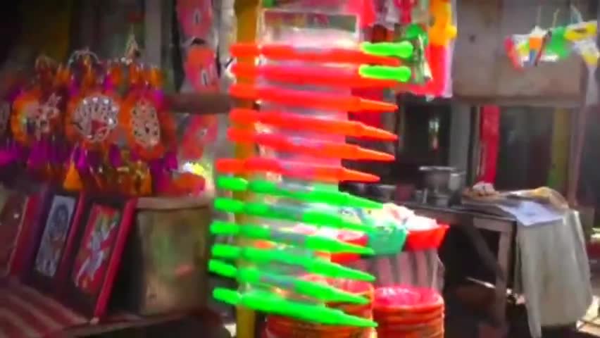 पटना ग्रामीण: Holi के रंगों से सज गया Patna New Market, सबसे कहा इस बार की होली में... #holi #Happyholi #Biharmedianews