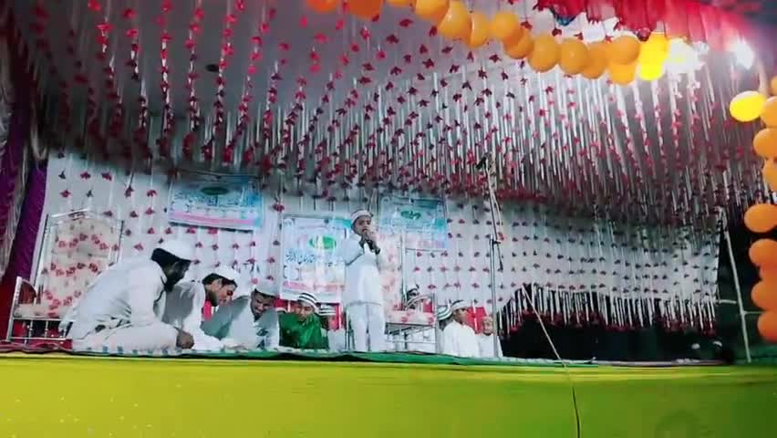 कस्बा: बच्चे ने सारे दुआ को सुनाया #madarghat jalsa #jalsa 
जलसा कमेटी ने कहा मदारघाट में ऐतिहासिक जलसा था जो कामयाब रहा हज़ारो