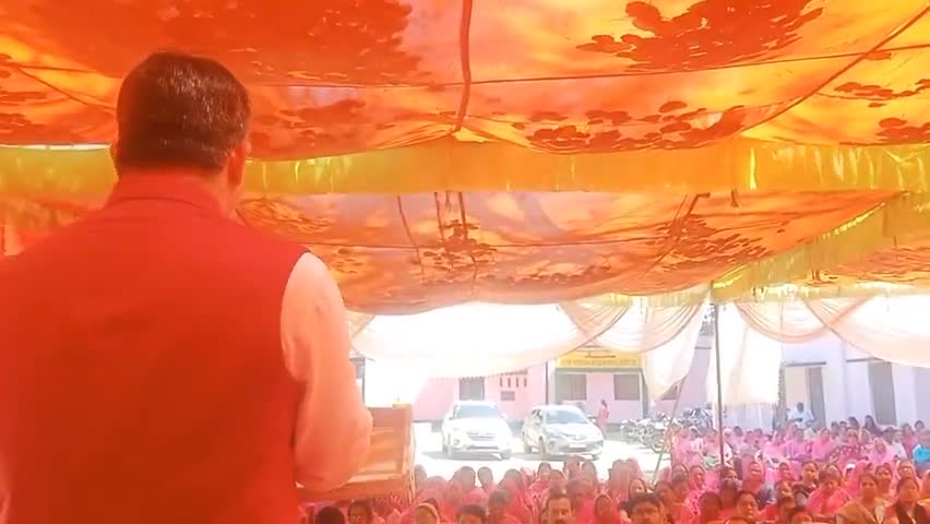 बी.आर.सी.परिसर #बैतालपुर में पूर्व #राष्ट्रपति सर्वपल्ली राधाकृष्णन की मूर्ति के #अनावरण में #विधायक शलभ मणि के साथ रहा।