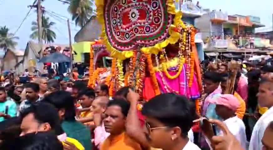 ତରାଶିଙ୍ଗୀ: କୁଲାଡ଼ ଠାରେ ଐତିହାସିକ ଦୋଳ ଯାତ୍ରା ଅନୁଷ୍ଠିତ