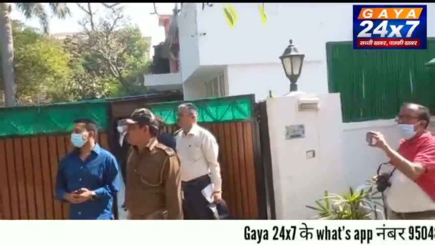 Land For Job Scam: बेटी मीसा भारती के दिल्ली स्थित घर पर CBI की लालू यादव से पूछताछ

#LandForJob #LaluYadav
