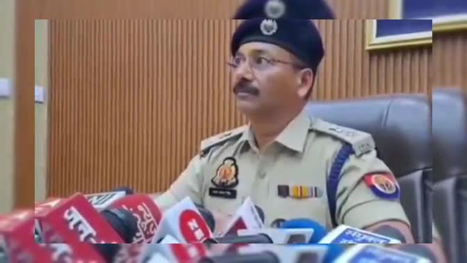 #Alert पचीस हजार के इनामी सपा नेता जुगेन्द्र सिंह यादव की गरफ्तारी को लेकर यू पी पुलिस द्वारा दी गई वाईट....