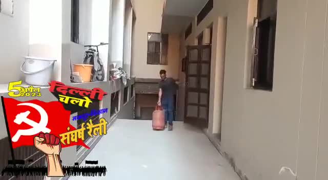 महंगाई डायन खाये जाए।
#उज्जवला योजना
खाली सिलेंडर