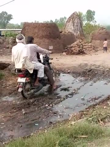 नकुड: @@@@@@@##hello ji me raj kashyap hmari presani ha ki yha per koi bi sfai ki suvidha nhi ha nhi @#@@@@@@@########@@@@@@@@