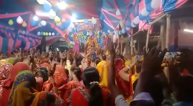 मधेपुर: #मधेपुर पुरानी बस स्टेंड स्तिथ 11no.ward में 
भावगत कथा आयोजन में भाग लेते हुये सभी भक्तगण