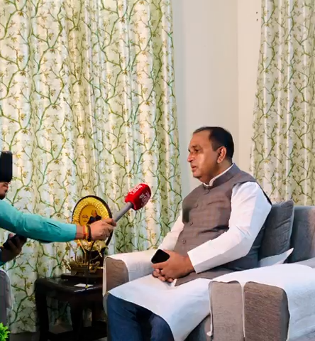 प्रधानमंत्री narendra modi जी के मार्गदर्शन में हम सूफ़ी संवाद तथा स्नेह संवाद कर रहे हैं - श्री Jamal Siddiqui
#MuslimsWithModi
#bjpminoritymorcha
#bjp