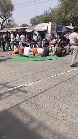 बीदासर: सुजानगढ़ को जिला बनाने की मांग को लेकर बीदासर में की नारे बाजी#बीदासर