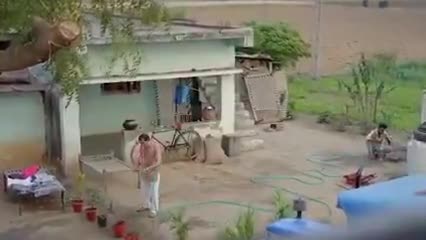 Maharajganj:आज का भारत मा. प्रधानमंत्री Narendra Modi जी की विकसित सोच एवं कुशल नेतृत्व वाला नया भारत है। यहां 1 रुपया दिल्ली से निकलता है तो 100 के 100 पैसे आमजन के पास पहुँचता हैं।

#NewIndia #DBT