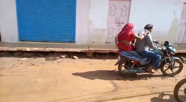 गुना नगर: वार्ड क्रमांक 6 कोल्हूपुरा पिपरोदा रोड की हालत।
#नगरपालिका