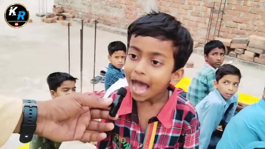 डुमरांव: हमारे हरेक बिहारी बच्चे ऐसे ही अंग्रेजी बोलेंगे तो कभी भी हम लोग पीछे नहीं रहेंगे #bihar
 #mahatmagandhi #kashyap sonu