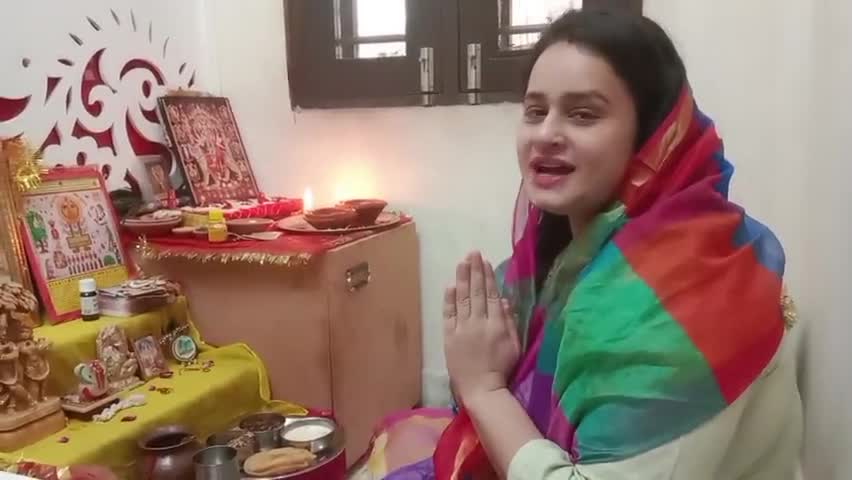 आप सभी को अष्टमी की हार्दिक शुभकामनाएं। जय माता दी
#Durgaashtami 
Wishing Happy Ashtami to everyone. Jai Mata Di