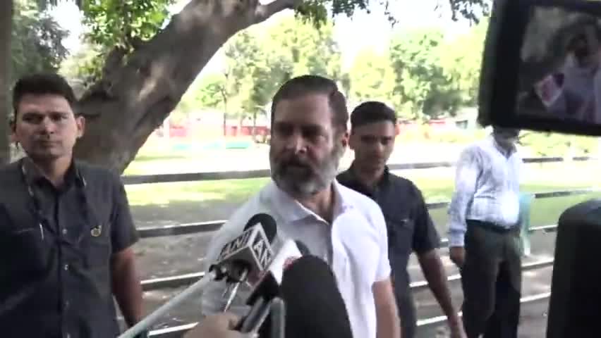 20,000 करोड़ अडानी की शेल कंपनियों में बेनामी पैसे किसके हैं - प्रधानमंत्री चुप, कोई जवाब नहीं!#Kishanlal #BlackNews27