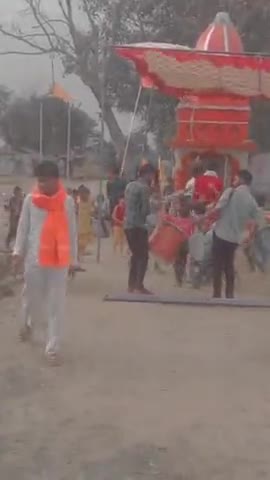 देवरी: #narshingpur# Saikheda Ke anatgat aane vali panchayt garm khireti me hanuman janmotsab mnaya gya akhad bend baje ke sath