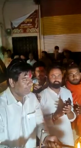 बोलिए बजरंगबली की जय 🚩

#जतारा नगर में युवा साथियों द्वारा आयोजित श्री हनुमान जी की भव्य शोभा यात्रा में सम्मिलित हुआ।