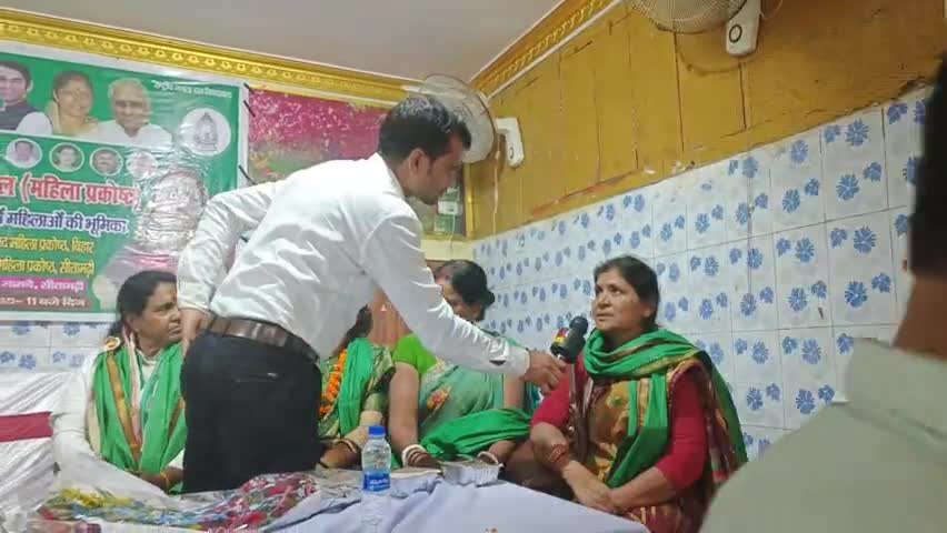राजद की महिला सेल के अभिनेत्रियों ने जमकर बरसा मोदी सरकार पर, अमित शाह सहित सारा भाजपाई रह गए दंग। #amit_shah #tejasvi