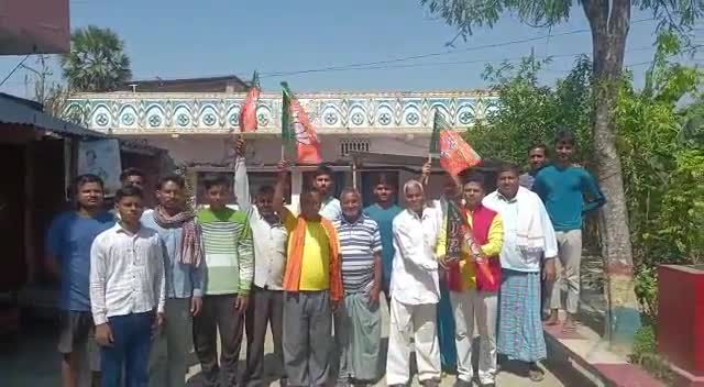 #भाजपा 44 वें स्थापना दिवस समारोह #भाजपा नेता हरेश कुमार सिंह ने #राघोपुर विधानसभा क्षेत्र के बुथ संख्या 83 पर मनाया।