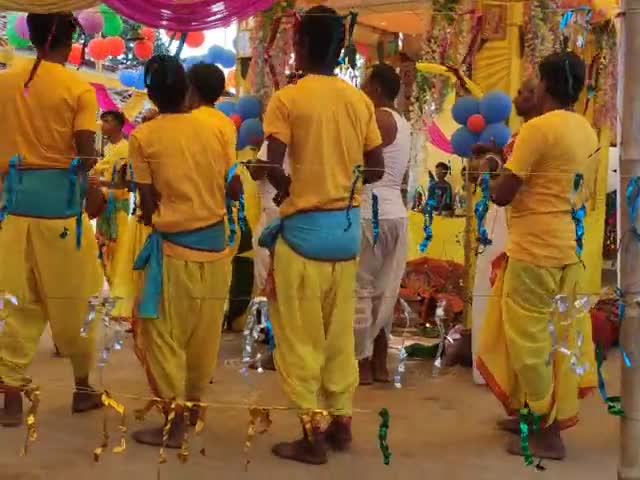 मनोहरपुर: हरि कीर्तन हरे रामा हरे कृष्णा
ग्राम - ढीपा #ramnavami #hanumanjayanti
