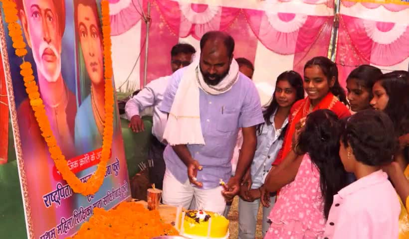 समाजिक क्रांति के अग्रदूत राष्ट्रपिता महामना ज्योतिबा फुले जी के जन्मजयन्ती पर आप सभी को बहुत बहुत बधाई।
#jyotibaphule