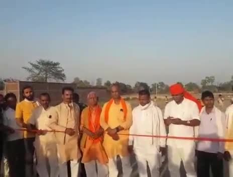 रामपुर प्रखंड के सबार में फुटबाल टूर्नामेंट के उदघाटन मे शामिल हुए भोजपुरियाँ बाबा विकासजी #news #bjp #kaimur #football