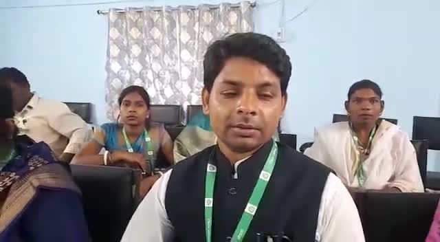 13 अप्रैल 23 को संपन्न #जिला_परिषद #गोड्डा की सामान्य बैठक के बाद #पेय_जल की समस्या पर अपना पक्ष रखते हुए
#ZilaParishad