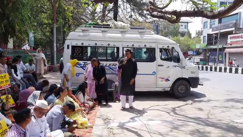 आज सीबीआई द्वारा अरविंद केजरीवाल को सम्मन भेजे जाने के विरोध में धरनास्थान पर संबोधन के दौरान #arvindkejriwalofficial #ManishSisodia #narendermodi #bjp