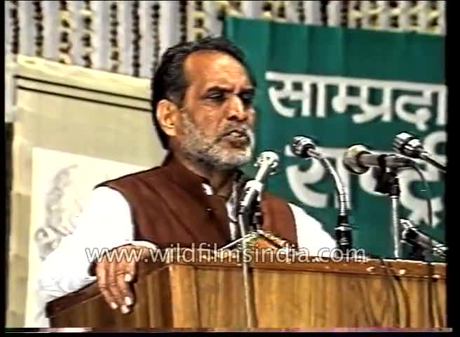 जननायक, सिद्धांतवादी राजनीति के आखिरी पुरोधा एवं राजनीति के 'युवा तुर्क' पूर्व प्रधानमंत्री परम श्रद्धेय स्व. #चंद्रशेखर जी की जयंती पर शत् शत् नमन