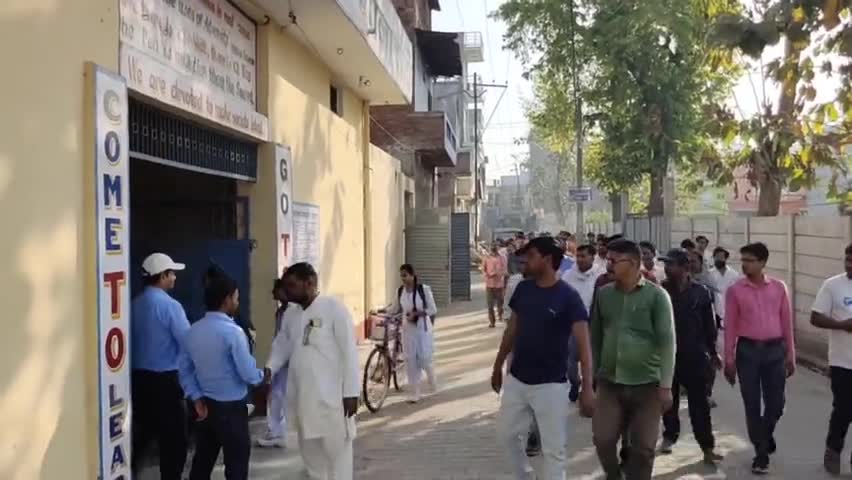 #जनसम्पर्क
#नगर_पालिका_परिषद गोला गोकर्णनाथ
#वारिस_अली_अन्सारी