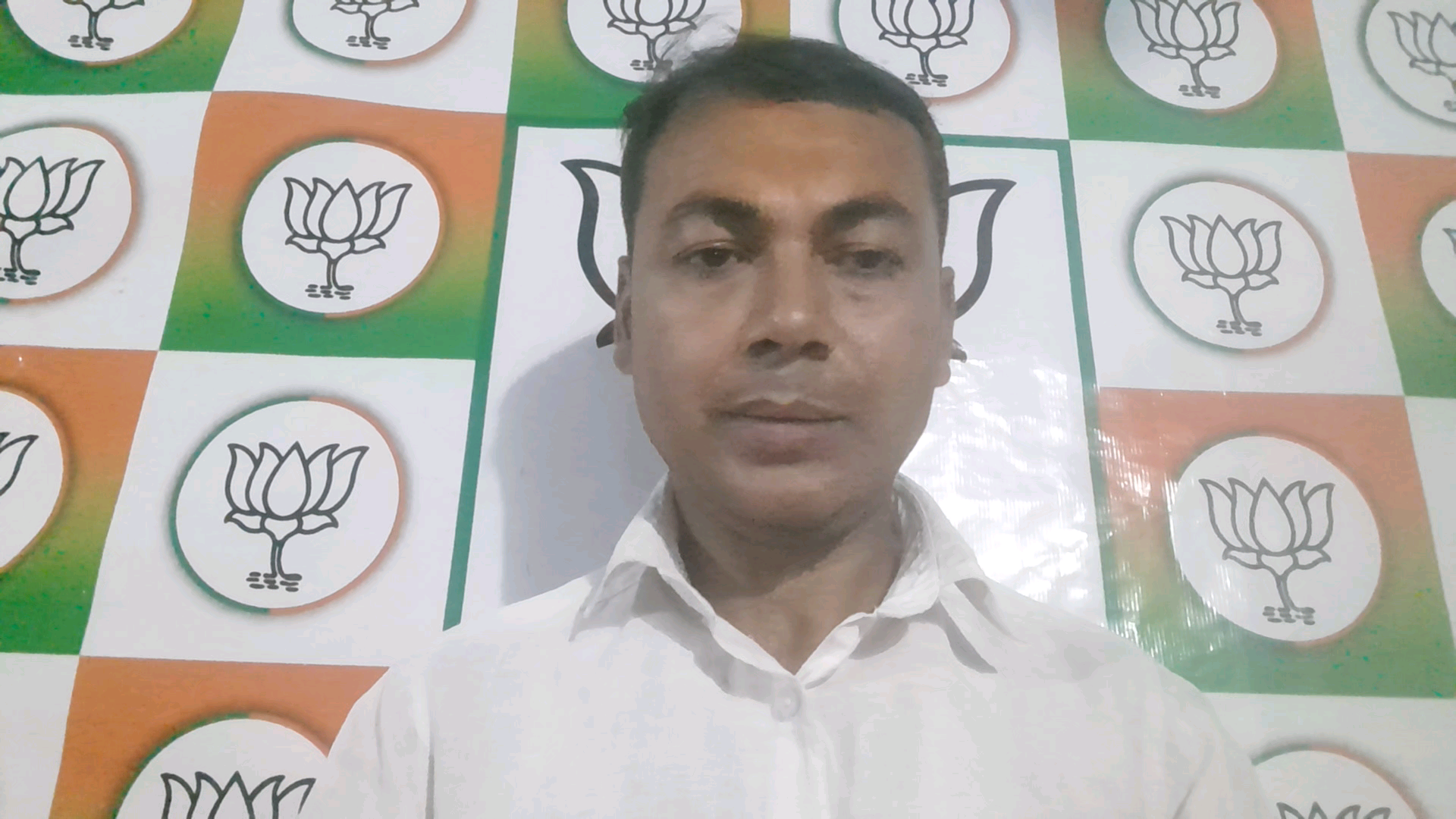 बिहार के पूर्वी चम्पारण में 35 लोगों की जानें जहरीली शराब पिने से चली गई उनके ऊपर #NitishKumar और #tejasviyadav आँशु नहीं रहें बहा रहें। बहा रहें अतीक के ऊपर