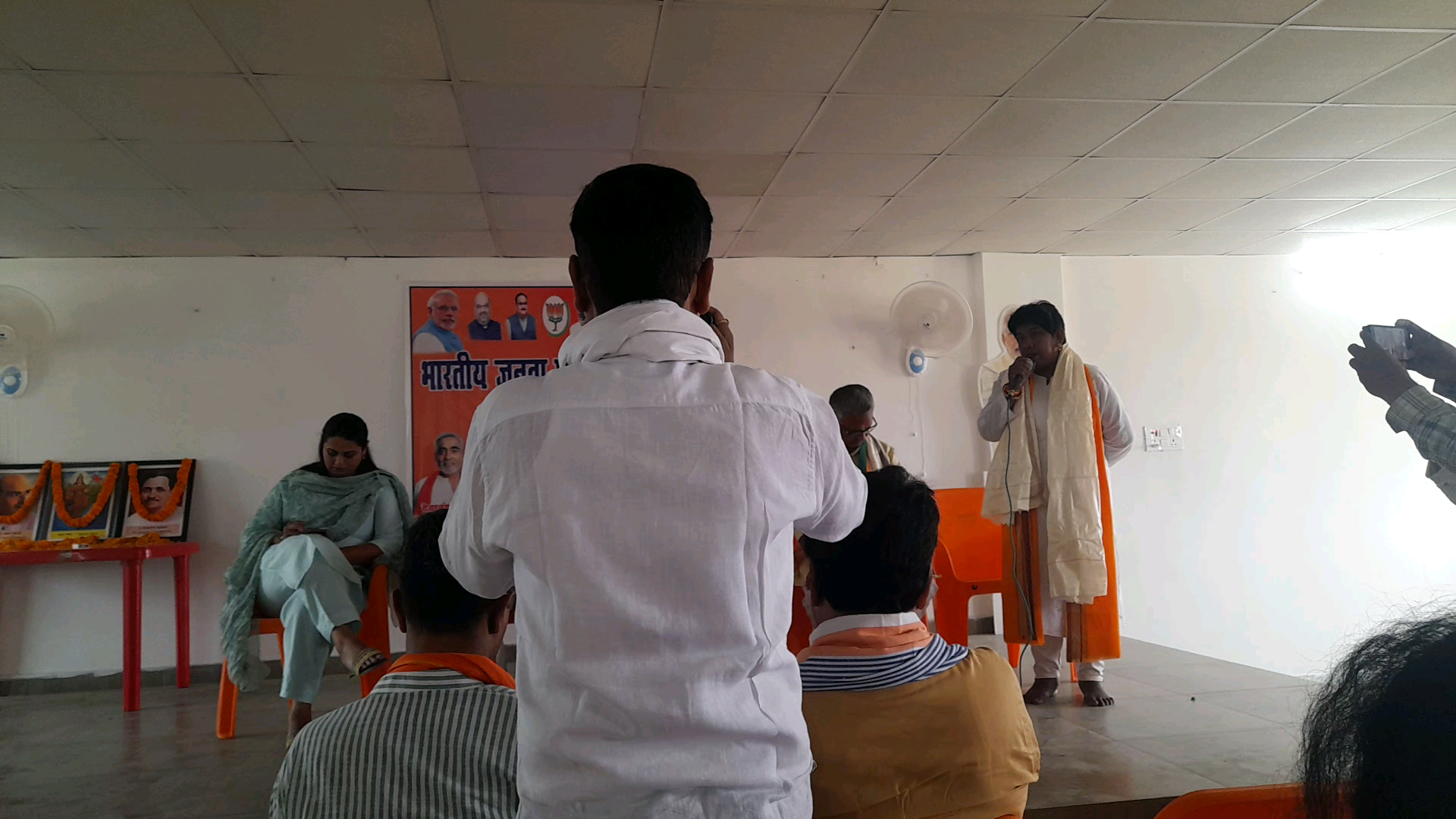 आज जमुई, लखीसराय और मुंगेर तीन जिले की क्षेत्रीय बैठक भाजपा जिला कार्यालय लखीसराय में भाग लिया जहाँ प्रदेश संगठन महामंत्री #BhikhubhaiDalsaniya जी, जमुई विधायका सुश्री #श्रेयाशीसिंह जी विरोधी दल के नेता श्री #VijayKumarSinha जी जिलाध्यक्ष