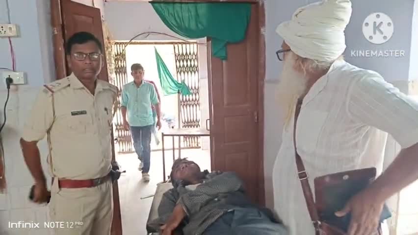 तेज रफ्तार ट्रैक्टर अनियंत्रित हो पलटा चालक और उप चालक घायल अर्थात लापरवाही#roadsafety #road_accident