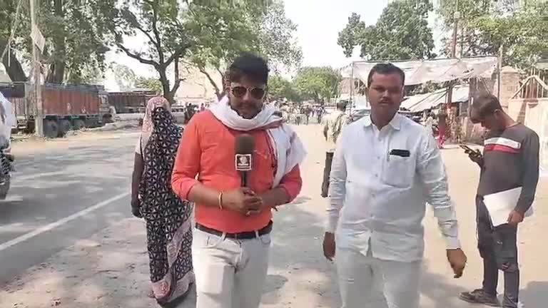 गाँव मे का बा से खास बात चीत

जरूर देखिए और शेयर कीजिए।

#कदमा_संतोष_चौहान_अध्यक्ष_प्रत्याशी