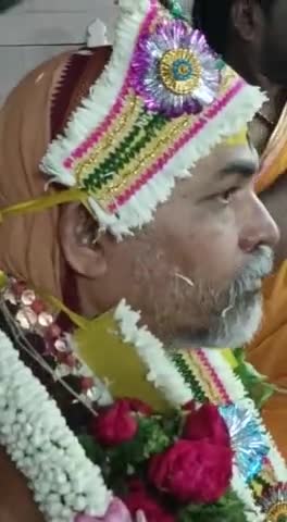 परमाराध्य' परमधर्माधीश उत्तराम्नाय ज्योतिष्पीठाधीश्वर जगदगुरु शंकराचार्य जी स्वामिश्रीः अविमुक्तेश्वरानन्दः सरस्वती '1008'  जी महाराज का पुणे प्रवास पर आज दिनांक 30 अप्रैल 2023 दिन रविवार को पुणे स्थित #पहुँच भक्तो को दिव्यदर्शन दे आशीर्वचन