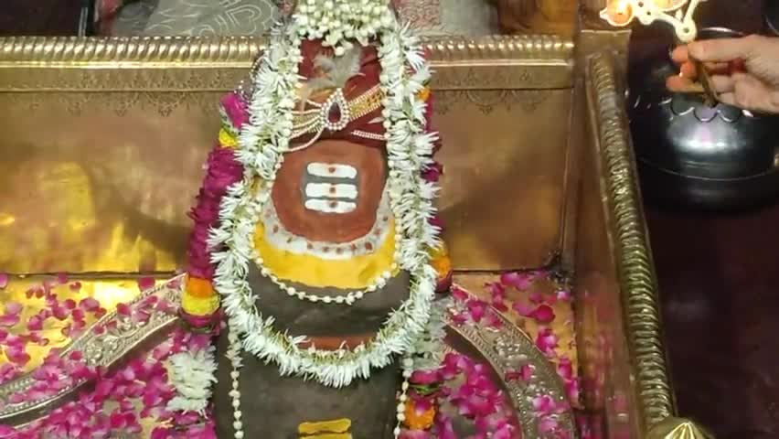 ज्ञानपुर: # *भदोही के सरकार* 
 #सेमराधनाथ धाम में आप सभी भक्तजनो का हार्दिक स्वागत करता है। #सरकारी प्रधान पुजारी पण्डित श्री