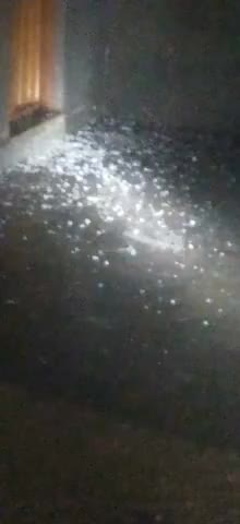 🌧🌧🌧🌧
आसमान से बरसे ओले 
#public
#news
#bignews