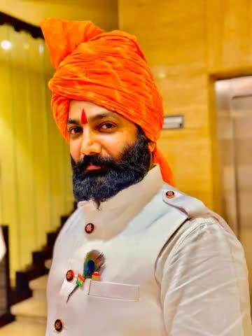 मुस्कुराते भाल पर सज्जित तिलक क्षत्रिय का
राष्ट्र की रक्षा का जीता जागता संकल्प है🙏🏻🚩
#क्षत्रिय #kshtriya #kshatriyasMedia #raipur #raipurian #raipurblogger #raipurcity #raipurdiaries