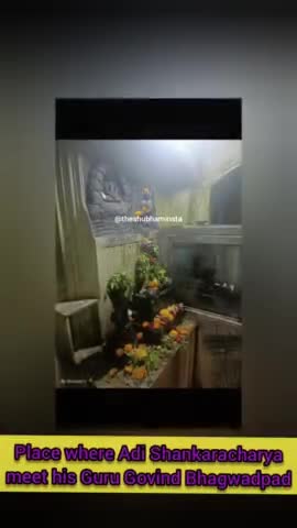 इस स्थान पर आदि गुरू शंकराचार्य जी को उनके गुरु गोविंद भगवदपाद जी मिले थे ।

#ओंकारेश्वर #मधयप्रदेश