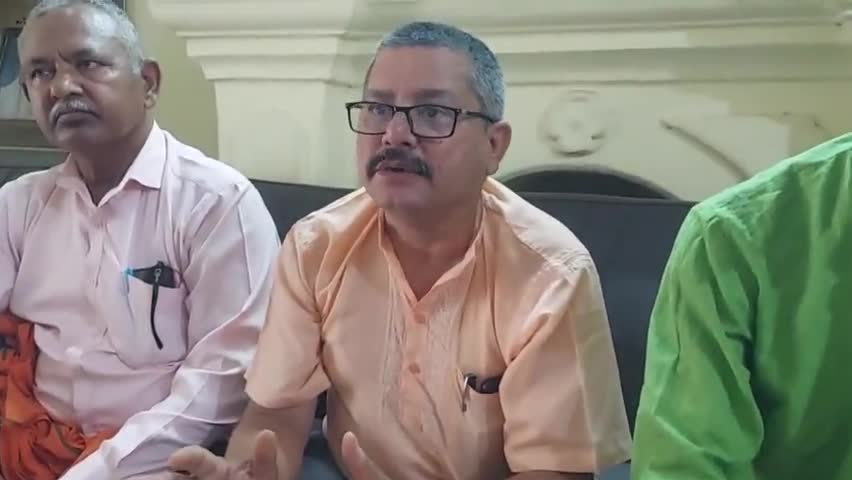 दिनकर कपूर ने रोजगार के अवसर पर काम करने और सरकार से अपनी मांगे मनवाने की रणनीति बनाई#blastnewslive #समर सैम#6387171822