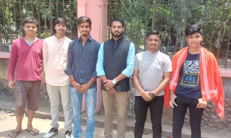 युवा टीम अभिषेक बिहार सदस्यता अभियान के  दौरान आज आरा से 5 सदस्यों को अपने संगठन में जोड़ा गया
 #YuvaTeamAbhishek