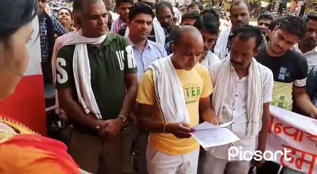 वन विभाग लटेरी द्वारा विगत वर्षों में किए गए #पौधारोपण की #जन_चेतना_मंच द्वारा निष्पक्ष जांच की मांग और मीडिया की #व्यापक_कवरेज की बदौलत... वन विभाग ने पूर्व रेंजर, डिप्टी रेंजर और वन आरक्षक को दोषी पाए जाने पर #सस्पेंड किया