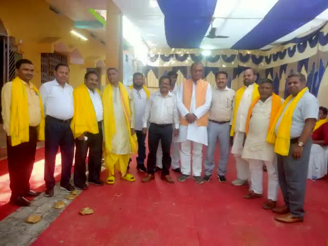 प्रेस विज्ञप्ति
आज दिनांक 28 मई 2023 को राष्ट्रीय जनसंभावना पार्टी के माननीय राष्ट्रीय #अध्यक्ष #उपेंद्र साहनी #जहानाबाद# जिला के हुलासगंज थाना अंतर्गत ग्राम इमादपुर पोस्ट बौरी बेलदारी में दुसाद समाज के द्वारा राह बाबा के पूजा का आयोजन#